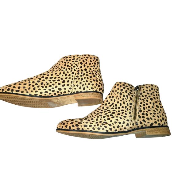 Cat & Jack 5 Girl's Chelsea Cheetah Print Ankle Boots  Kids Zipper Women's Shoes - Picture 2 of 7